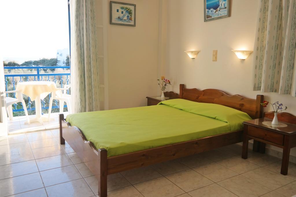 Mina'S Studios In Naxos Island Agios Prokopios  Exterior photo